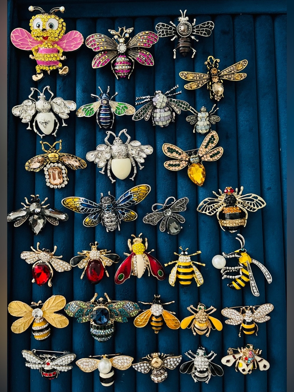 Lot 30 Bumble Bee Brooch PinsStatement Rhinestone Enamel Insect Jewelry Bulk